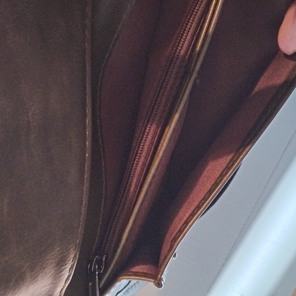 New With Tags Men's Clutch Wallet Green Leather - Picture 4 of 10